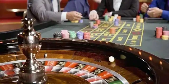Cá cược cầu lông quốc tế và futsal tại sportsbook ric79